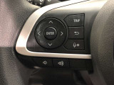 【ステアリングスイッチ】左です。ハンドルから手を離さず、運転に集中したまま手元でオーディオ操作等ができます。