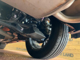 お車を安心してお乗りいただく為には、足回りの定期点検が欠かせません。サービスサポート(有償保証)では無料点検もご提供しており、安心のカーライフをお過ごしいただけるサポート体制が整っています。