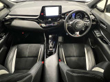 走る楽しさを持ったSUV!TNGAプラットフォームを採用していて、ハンドリングに定評があります!ハイブリッド車なので、静粛性があり、とても静かで快適!
