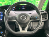 【純正革巻きステアリング】上質な革を使用することで、手にしっかり馴染みとても運転しやすいハンドルです♪