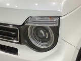 LEDヘッドライトは、点灯の瞬間から最大光量を発揮し、突然暗くなるトンネルなどでの安定感を高めます。