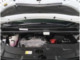 【エンジンルーム】エンジンルームもキレイに洗浄されています。ご納車前にしっかり整備させて頂きますので、ご安心ください。