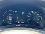 視認性の良いメーターで運転も快適です!