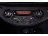 【エアコンまわり】 各操作スイッチなども使いやすい位置に配置されています。