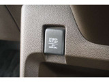 シガーソケットが付いているので、車から電源を取ることが出来ます!