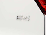 B4 エンブレム