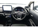 スタイリッシュなインパネ周りです!運転の際、常に目にする部分は、シックにまとめた飽きの来ないデザインが人気です!