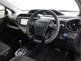 運転席廻りです。