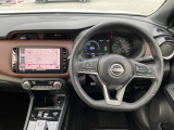 運転席廻りは操作しやすく安心できます