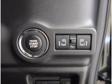 運転席にいながら後席電動スライドドアの開閉が可能です。