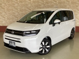 登録済み未使用車のフリード、3列シートの6人乗りです!