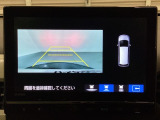 バックでの車庫入れも安心です! リアカメラが付いているバックモニター付のナビを装備しております。バンパーについているソナーや、操作線もついており距離感も画面から確認できます。