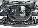 BMW自動車保険ローンプラン:オートローンと自動車保険をセットにして、毎年のご継続手続きの手間をセーブする便利な長期保険専用のオリジナルローンプログラムをご用意。