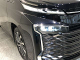 ★LEDヘッドライト★LEDは明るく遠くまで照らす光量で夜間走行の視認性を高めます。 長寿命で省電力! 見た目もスタイリッシュです。