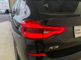 リアランプ 立体的な造形としてBMWらしい個性的なリアビューを明確化しました。