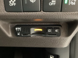 ETCが付いてます。ETC搭載車しか通過できないスマートICが利用できるようになりますよ!現在スマートICの設置箇所も増えてきているので、高速道路利用の幅が広がりますね☆