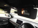 LEDのルームランプ☆運転席&助手席バニティミラー付き♪