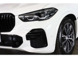 BMW認定中古車は360&deg;チェックリストに従い徹底的にチェック致します。機械的な箇所や電気系、コンピュータなどを詳細に点検。交換基準に達した部品は整備した後にご納車致します。