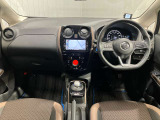運転席からの視界が左右に広く隅々まではっきりと見渡せます。車の前端も把握しやすく安心して運転できます!