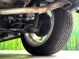 お車を安心してお乗りいただく為には、足回りの定期点検が欠かせません。サービスサポート(有償保証)では無料点検もご提供しており、安心のカーライフをお過ごしいただけるサポート体制が整っています。