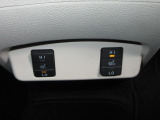 運転席&助手席シートヒーターが付いてます。寒い冬でもスイッチONで座面をあたたかくして、ドライブをさらに快適にしてくれます。HIとLOの2段階に温度設定が可能です。