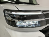 【LEDヘッドライト】明るい光が瞬時に立ち上がり、必要な場所を均一に照らします。寿命も長く省エネで、スタイリッシュなデザインは現代の主流です♪