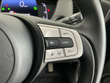 【アダプティブ・クルーズ・コントロール】予め設定した車速内でクルマが自動的に加減速。 前走車との適切な車間距離を維持しながら追従走行し、高速道路でのドライバーの疲労を軽減してくれる嬉しい機能付♪