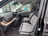 ゆったりとした運転席です★