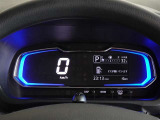 シンプルで見やすいメーターです。