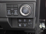 納車前に12ヶ月点検・エンジンオイル交換・ バッテリー交換・ワイパーゴム交換・キーレス、キーフリーの電池交換を実施しております。ダイハツの整備士がきっちりと点検したお車をお届けいたします!