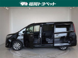 両側パワースライドドア付きだから、狭い駐車スペースなどでの 乗り降りラクラク!小さなお子さまのいるご家庭には嬉しい装備。
