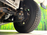 お車を安心してお乗りいただく為には、足回りの定期点検が欠かせません。サービスサポート(有償保証)では無料点検もご提供しており、安心のカーライフをお過ごしいただけるサポート体制が整っています。