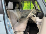 運転席シート廻りは使用感も少なく、良好な状態となっています。丁寧に使われていたことがよくわかりますね。
