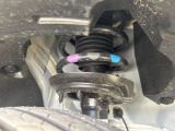 お車を安心してお乗りいただく為には、足回りの定期点検が欠かせません。サービスサポート(有償保証)では無料点検もご提供しており、安心のカーライフをお過ごしいただけるサポート体制が整っています。