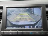 後方確認はオマカセのリアカメラ付です。雨天時や夜間のバック駐車時などで特に視界の安全確認に役立ちます。