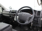 運転席廻りです。