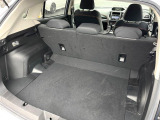 普段のお買い物や通勤、送迎等に十分な荷室スペースを確保しております。セカンドシートを倒すと、大きな荷物の積載も可能です♪