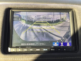 バックモニター付きで、車庫入れやバック時の後方確認をサポート。