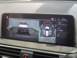 【アラウンドビューモニター】バックカメラに加え、360度のカメラで駐車も楽々。駐車が苦手な方でも安心してお乗りいただけます。