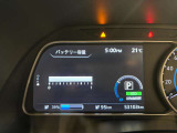 見やすいメーター周り!!カラーディスプレイには運転をサポートするさまざまな情報が表示されます(^^♪