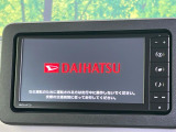 【純正7インチナビ】人気の純正ナビを装備しております。ナビの使いやすさはもちろん、オーディオ機能も充実!キャンプや旅行はもちろん、通勤や買い物など普段のドライブも楽しくなるはず♪