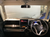 軽自動車とは思えないこの広さ、乗り心地もいいですよ。