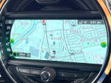 ●純正ナビ:一体感のあるナビは、高級感ある車内を演出してくれます。Bluetooth再生などオーディオ機能も充実しておりますので、運転もより楽しめます♪