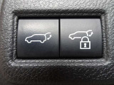 【パワ-バックドア】重たいバックドア、スイッチ一つで開閉出来ますよ♪