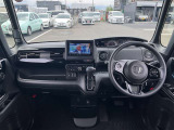 当店はスマホを利用したTV電話下見代行サービスを行なっております。ネット購入の現車を見られない不安を営業担当スタッフがお客様の気になる点をTV電話を通して一緒に現車を確認致します♪担当営業の顔も見れます☆
