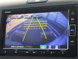 バックカメラで駐車も安心。死角を減らして、安全にサポート。初めての場所でもスムーズに、あなたの運転をもっと快適にしてくれます!