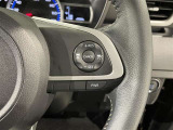 【ステアリングスイッチ】運転中に視線を前に向けたまま操作できます。