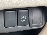 【アイドリングストップ】信号待ちなどの停車時に、エンジンを自動的にストップさせることでガソリン消費をセーブします。