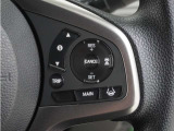 ◆アダプティブクルーズコントロール◆予め設定した車速内でクルマが自動的に加減速。前走車との適切な車間距離を維持しながら追従走行します。【LKAS】車線維持支援システムでステアリング操作を支援。