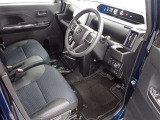 日々の運転を楽々サポートの運転席!